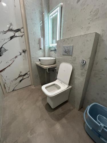 hotel shree guru near new delhi railway station