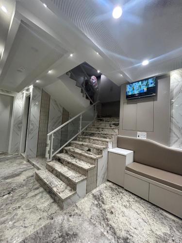 hotel shree guru near new delhi railway station