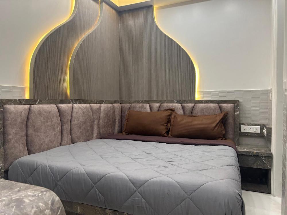 hotel shree guru near new delhi railway station