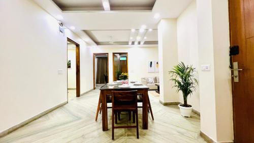 bluo modern 3bhk rohini lift parking balcony