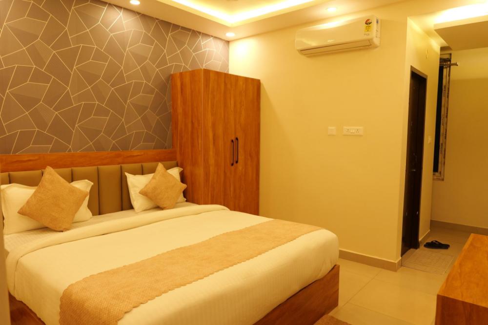 hotel paradise premier