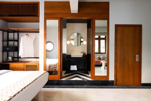 the kin hotel