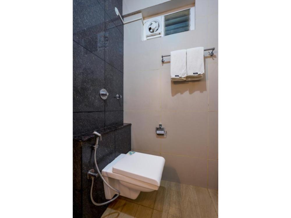 wandr hotel brookefield bangalore