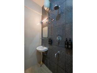 wandr hotel brookefield bangalore