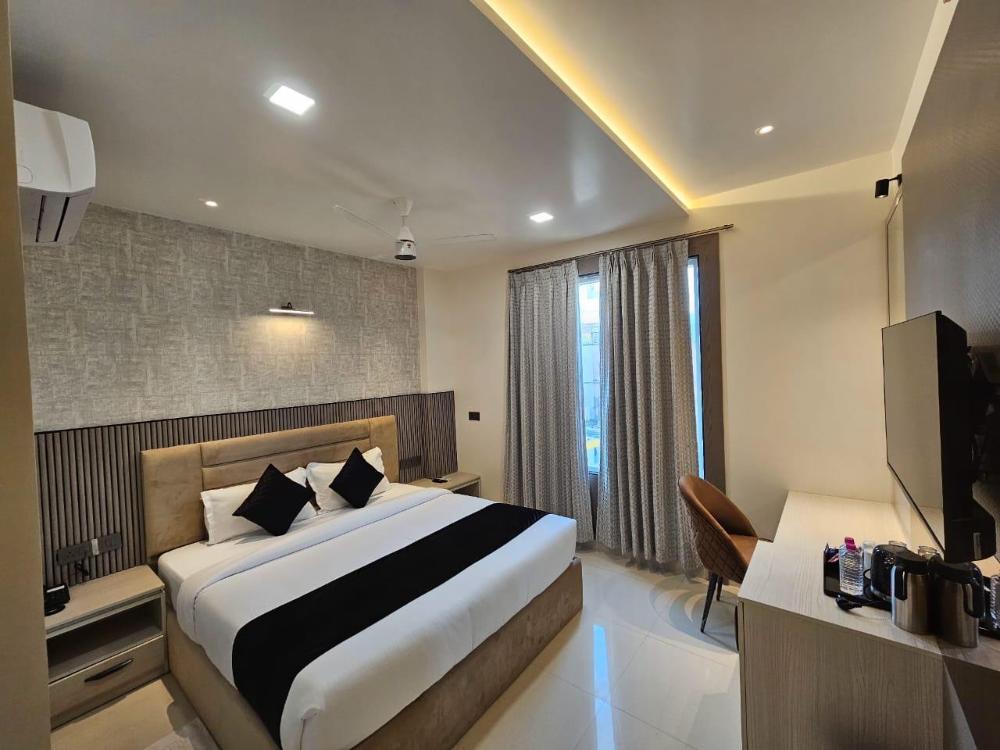 hotel glorious grand
