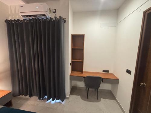 housr 36 studio rooms bangalore near leela palace