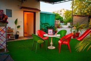 lal cottage