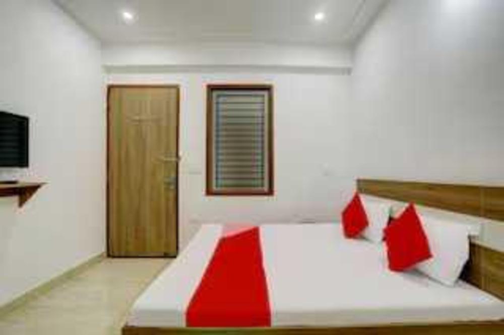 hotel o shaheed bhagat singh inter college roza jalalpur