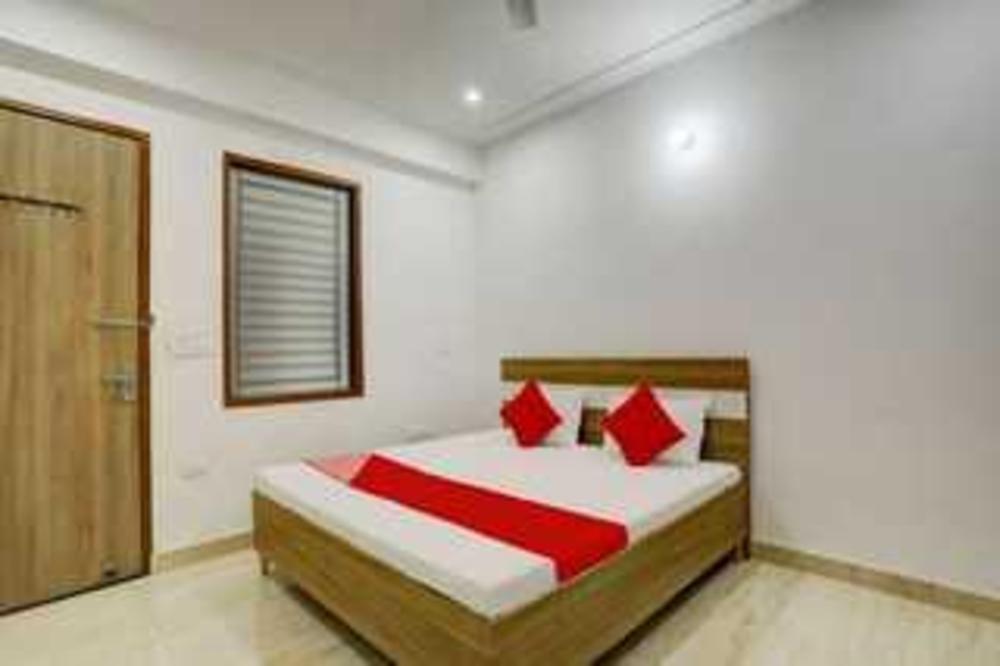 hotel o shaheed bhagat singh inter college roza jalalpur