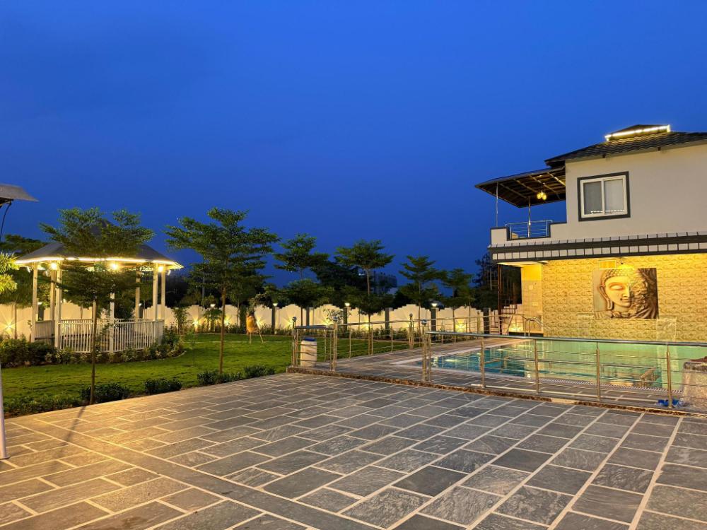 popli paradise resort