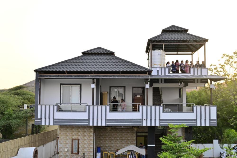 popli paradise resort