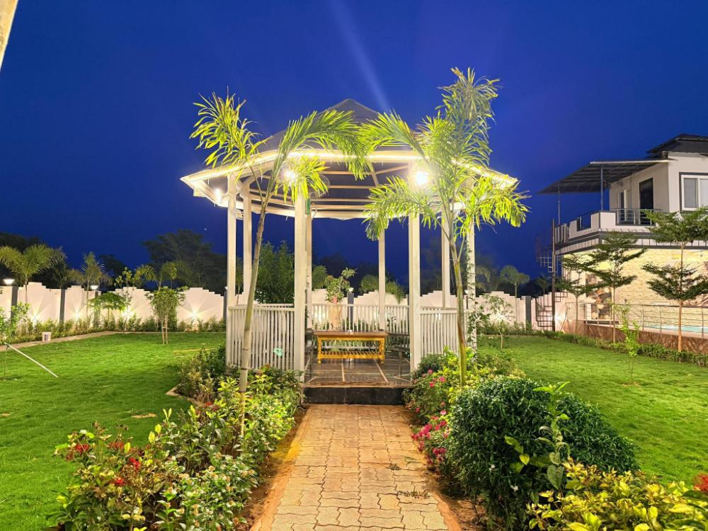 popli paradise resort