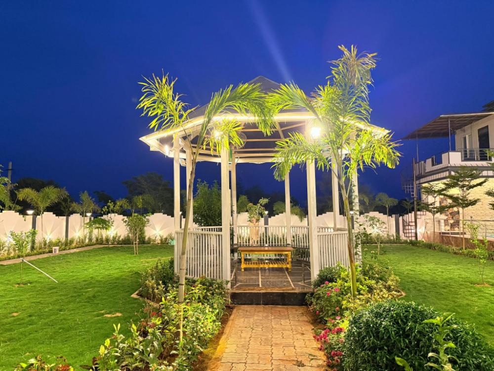 popli paradise resort