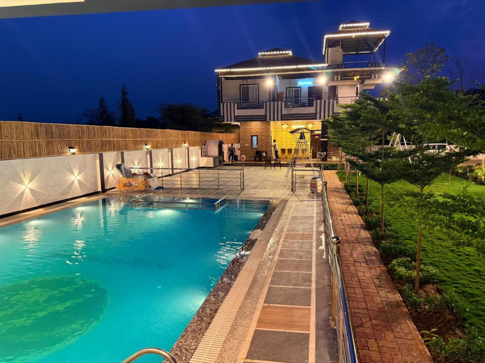 popli paradise resort