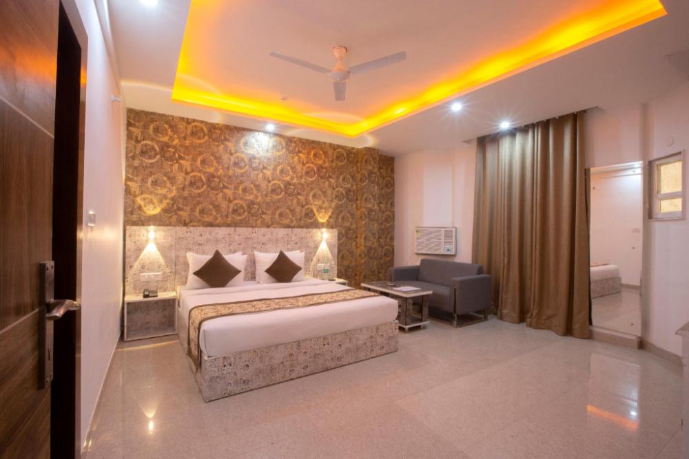 room sity at airport