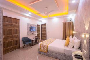 room sity at airport