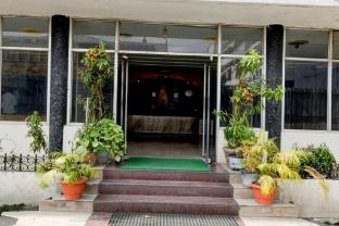hotel o aahwaanam
