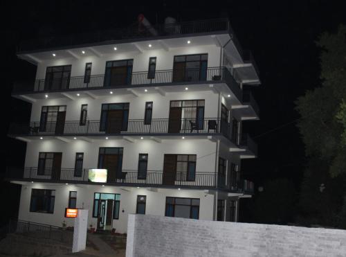 aerovale lodge