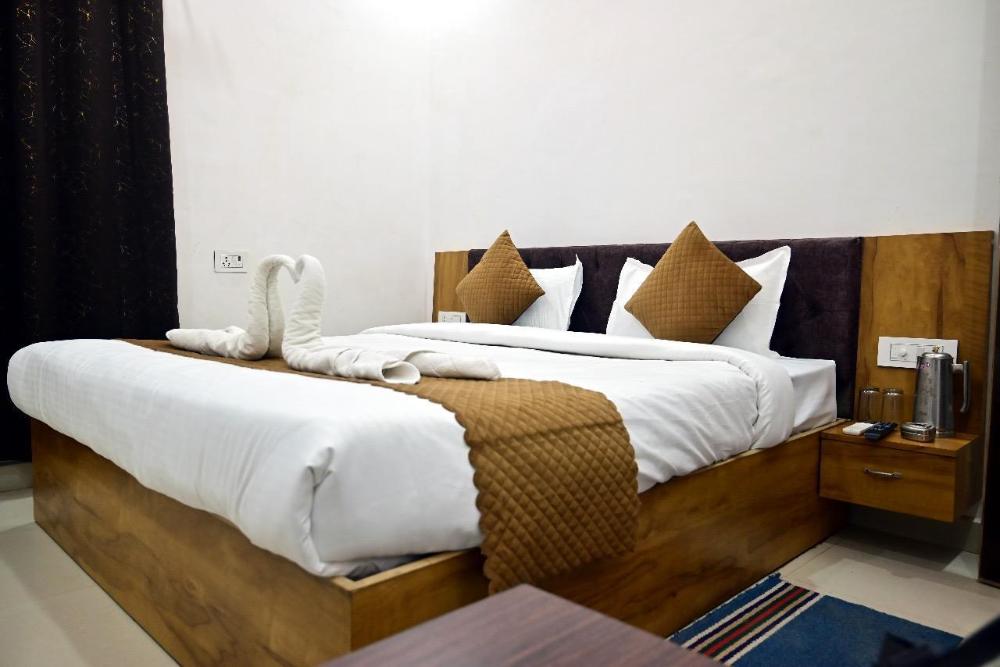 hotel shiva international