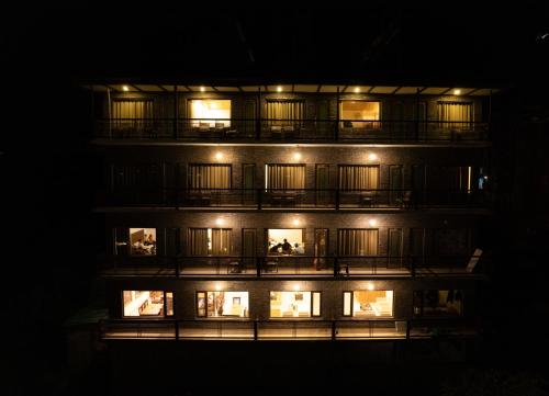 himalayan spurge villa