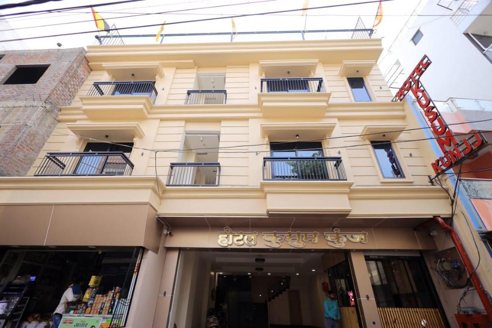 hotel kusum kunj
