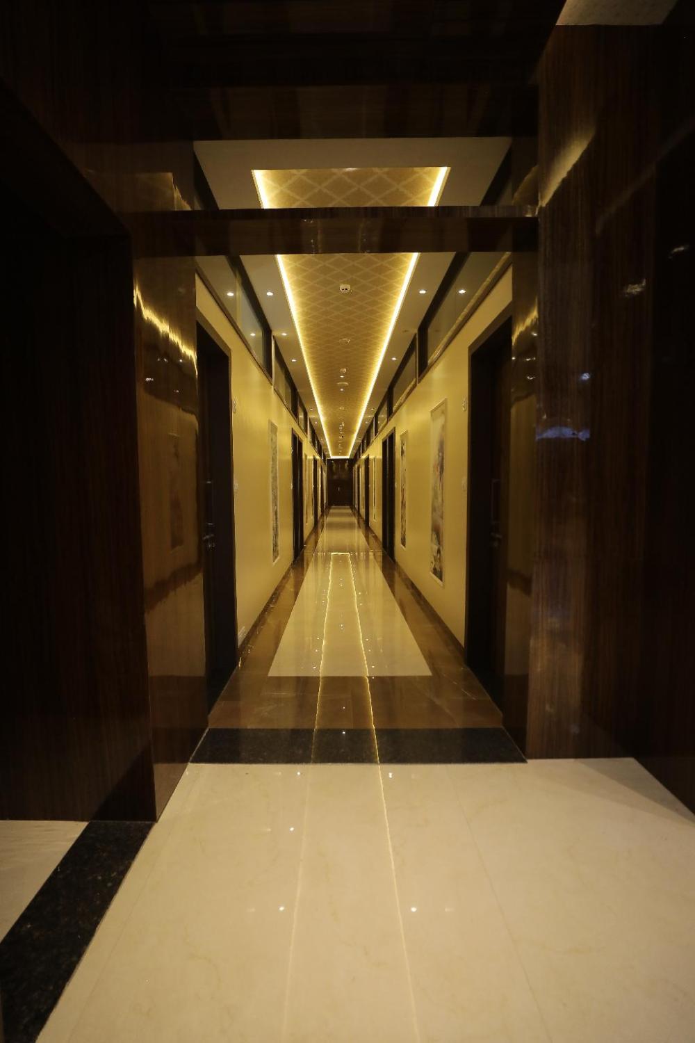 vl patil stays and banquets