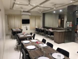 divya hotel and restaurant