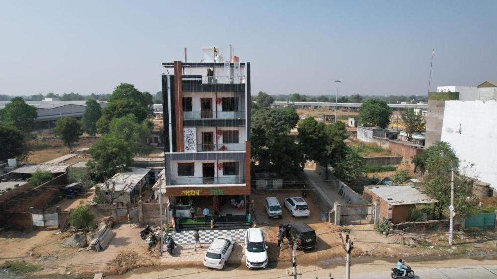 madhav palace