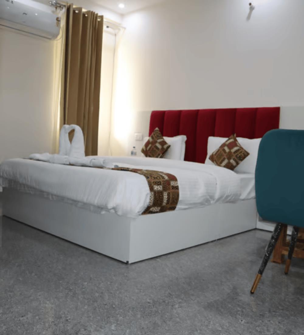 hotel bindram palace