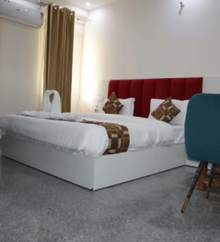 hotel bindram palace