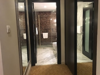 oakwood premier prestige bangalore