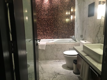 oakwood premier prestige bangalore