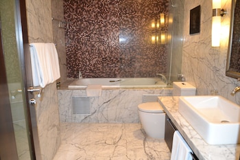 oakwood premier prestige bangalore