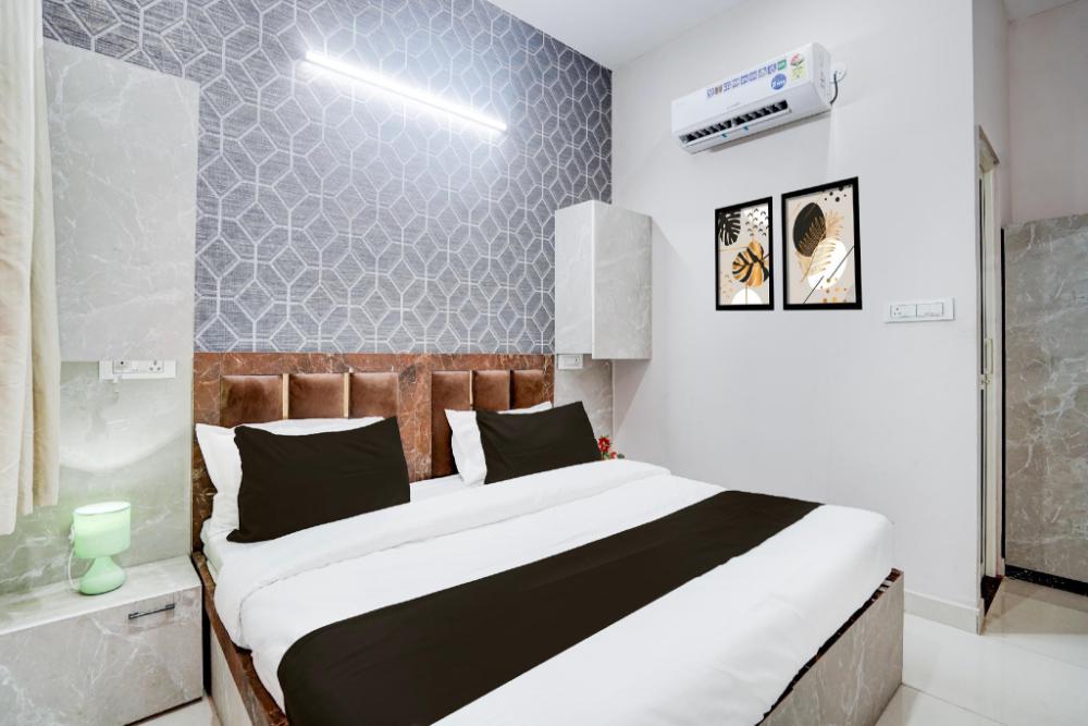 townhouse oak vasundra nagar