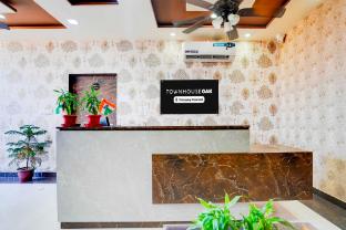 townhouse oak vasundra nagar