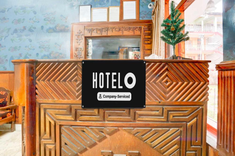 hotel o mall road manali downtown hadimba temple