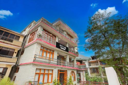 hotel o model town mall road