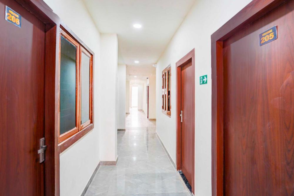 hotel o emerald mall lucknow