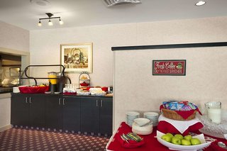 Ramada By Wyndham Trenton,Ontario>>Belleville,3 star