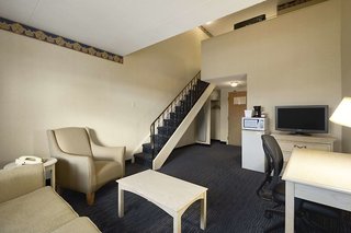 Ramada By Wyndham Trenton,Ontario>>Belleville,3 star