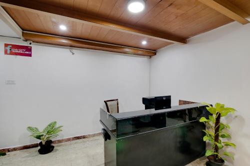 elegant amethyst business hotel near ragigudda sri prasanna
