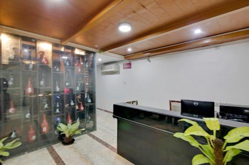 elegant amethyst business hotel near ragigudda sri prasanna
