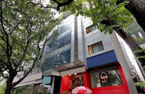 elegant amethyst business hotel near ragigudda sri prasanna