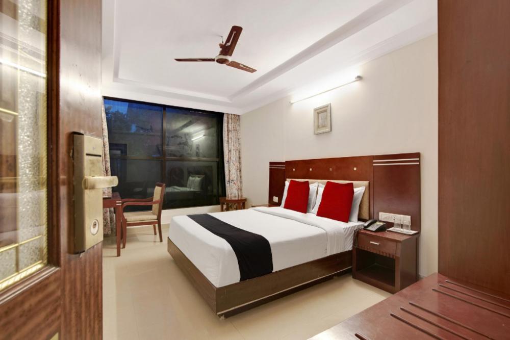 elegant amethyst business hotel near ragigudda sri prasanna