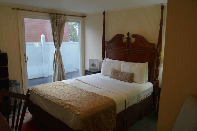 historic streetcar inn