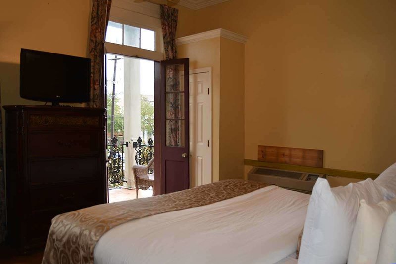 historic streetcar inn