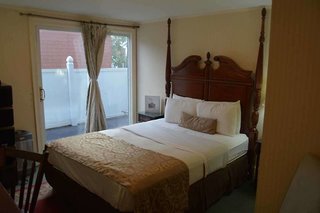 historic streetcar inn