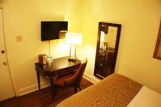 historic streetcar inn