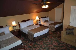 historic streetcar inn