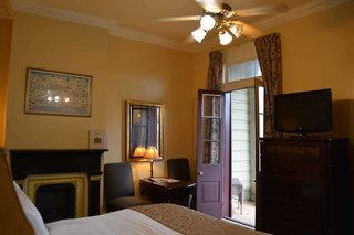 historic streetcar inn